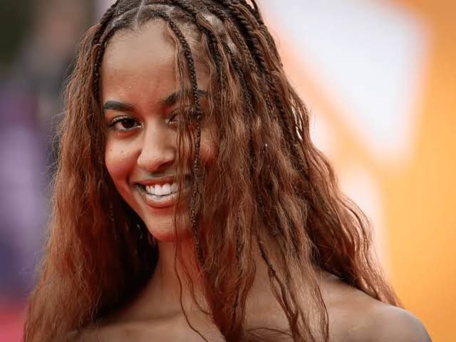 The Transformation Of Malia Obama From 6 To 25 Years Old ➤ blog.thegamesday.com