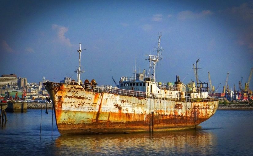 Boat Appears After Being Missing For 20 Years. Fisherman Turns Pale After Seeing What’s Inside ➤ blog.thegamesday.com