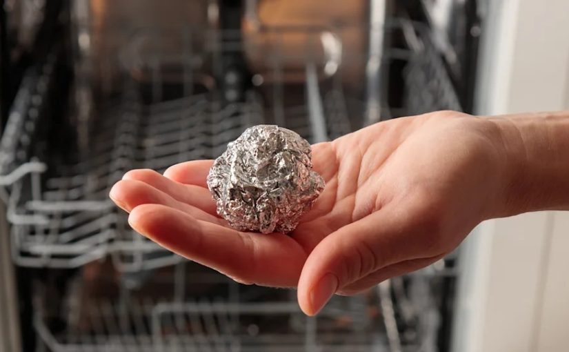 Why use aluminum foil in the dishwasher, and what are the results? ➤ blog.thegamesday.com